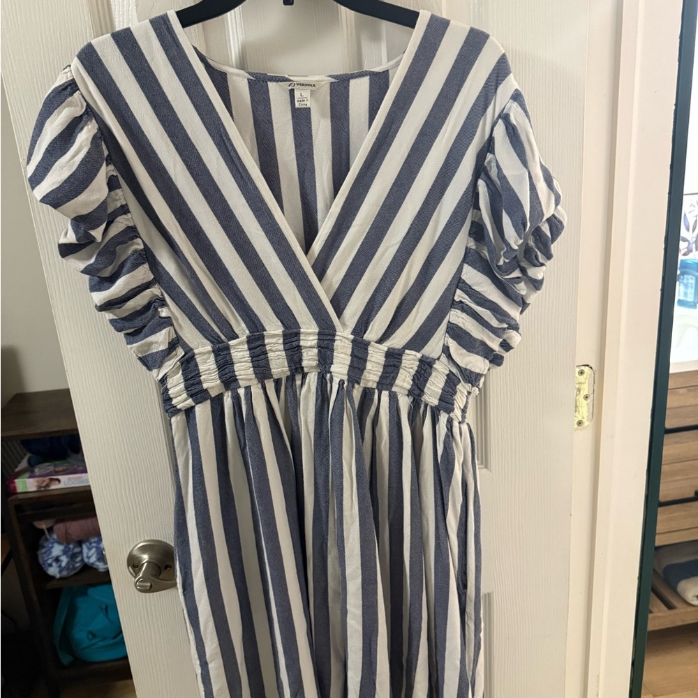 Versona Navy and White Striped V-Neck Dress